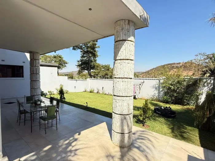 5 Bedroom House for Sale in Carrick Creagh Estate, Harare