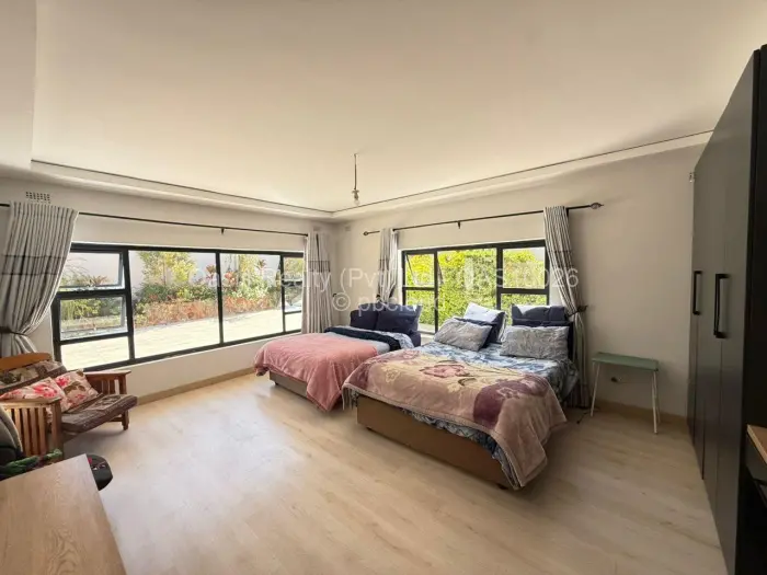 5 Bedroom House for Sale in Carrick Creagh Estate, Harare