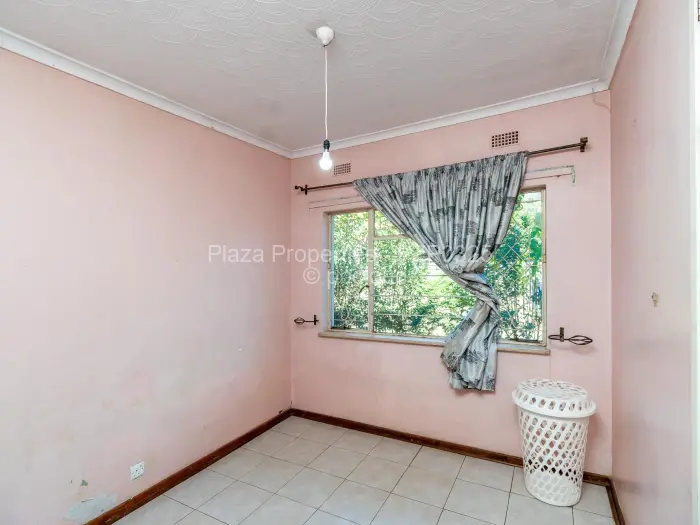 5 Bedroom House to Rent in Borrowdale