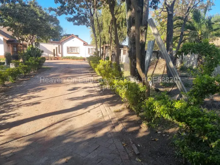5 Bedroom House for Sale in Hatfield, Harare