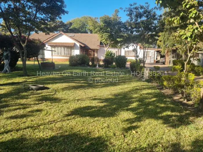 5 Bedroom House for Sale in Hatfield, Harare