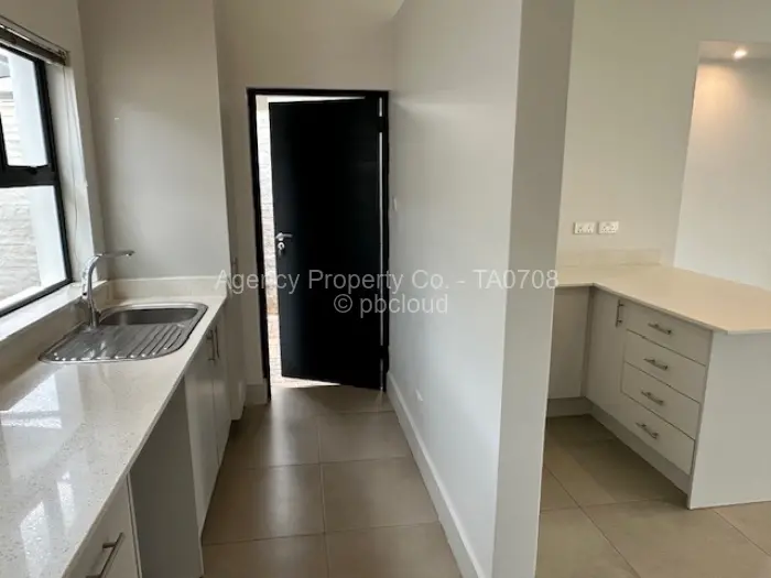 Townhouse/Complex/Cluster to Rent in Highlands