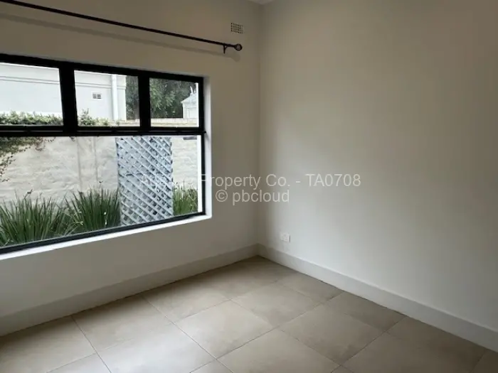 Townhouse/Complex/Cluster to Rent in Highlands