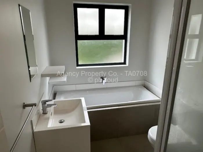 Townhouse/Complex/Cluster to Rent in Highlands