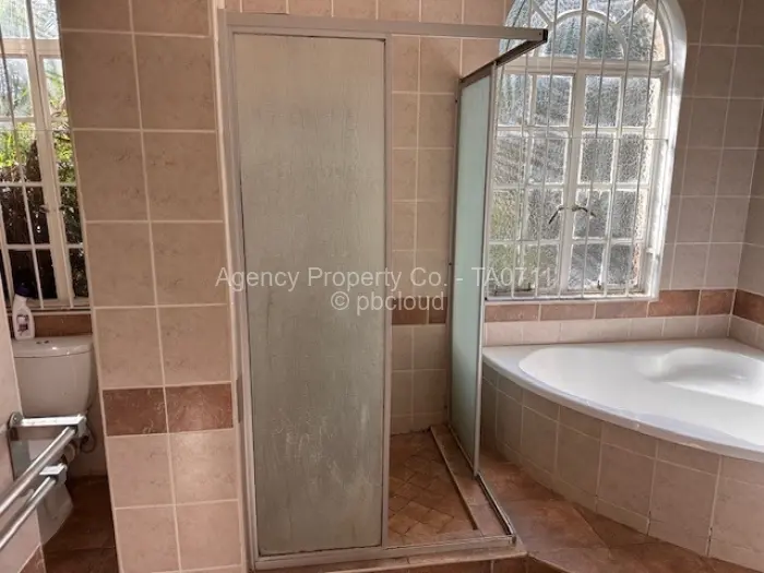 4 Bedroom House to Rent in Borrowdale