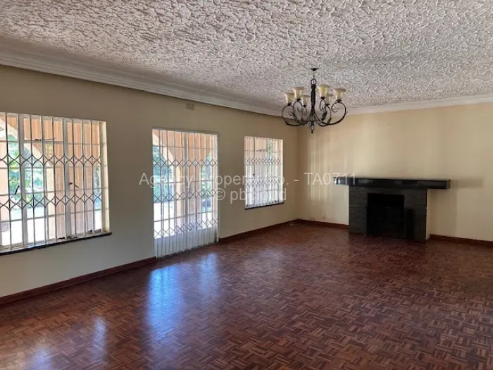 4 Bedroom House to Rent in Borrowdale