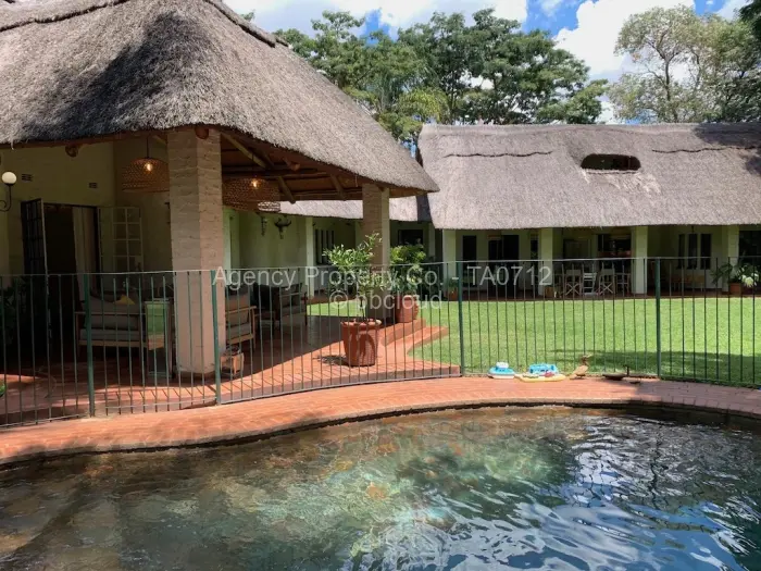 5 Bedroom House to Rent in Highlands