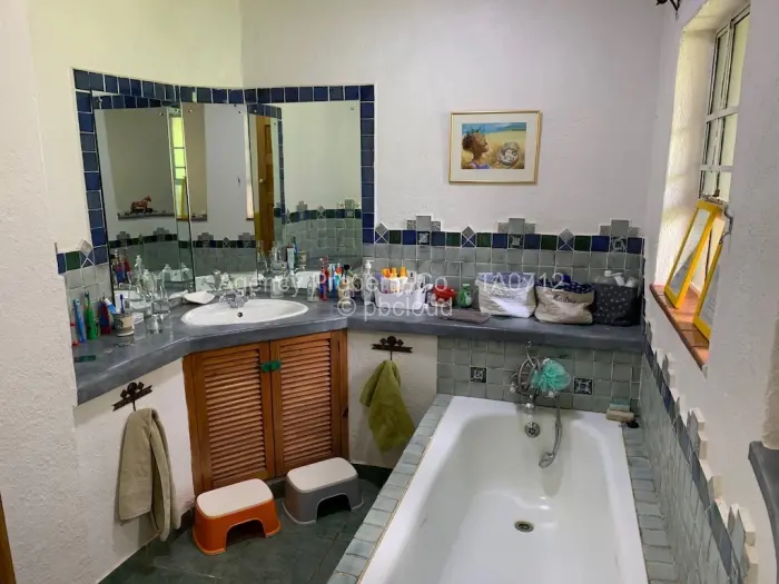 5 Bedroom House to Rent in Highlands