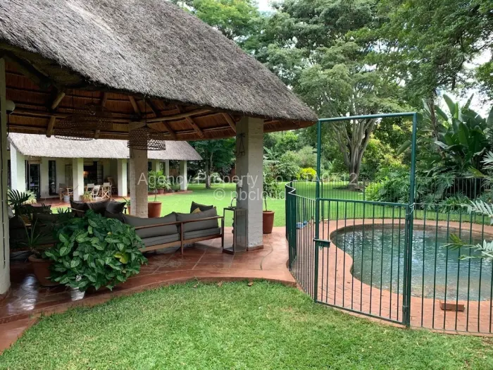 5 Bedroom House to Rent in Highlands