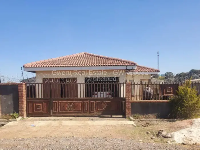 4 Bedroom House for Sale in Mtapa, Gweru