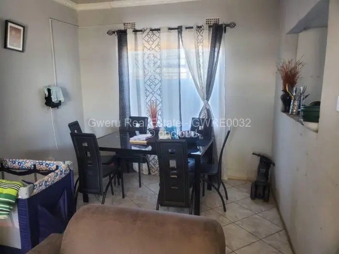 4 Bedroom House for Sale in Mtapa, Gweru
