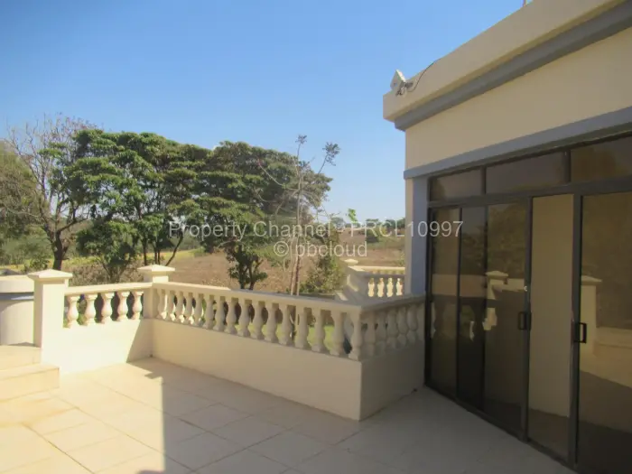 5 Bedroom House to Rent in Borrowdale, Harare