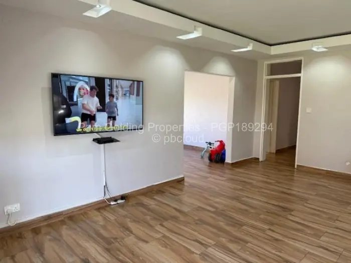 5 Bedroom House to Rent in Zimre Park