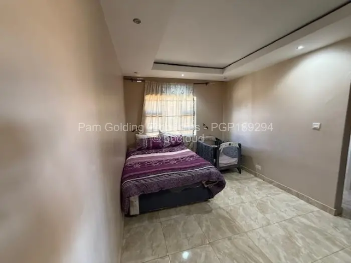 5 Bedroom House to Rent in Zimre Park