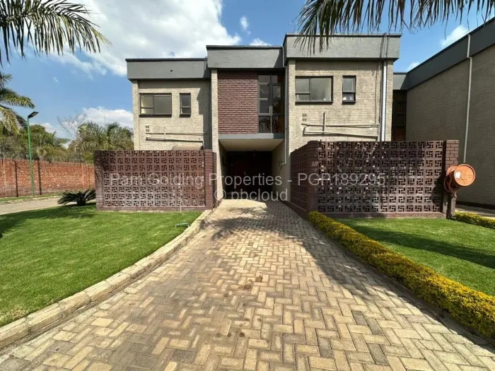 Townhouse/Complex/Cluster to Rent in Sentosa, Harare