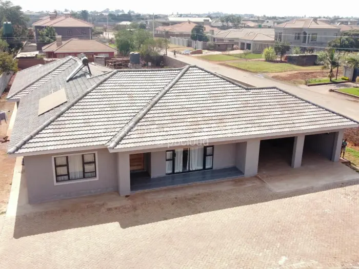 5 Bedroom House for Sale in Mount Pleasant Heights, Harare