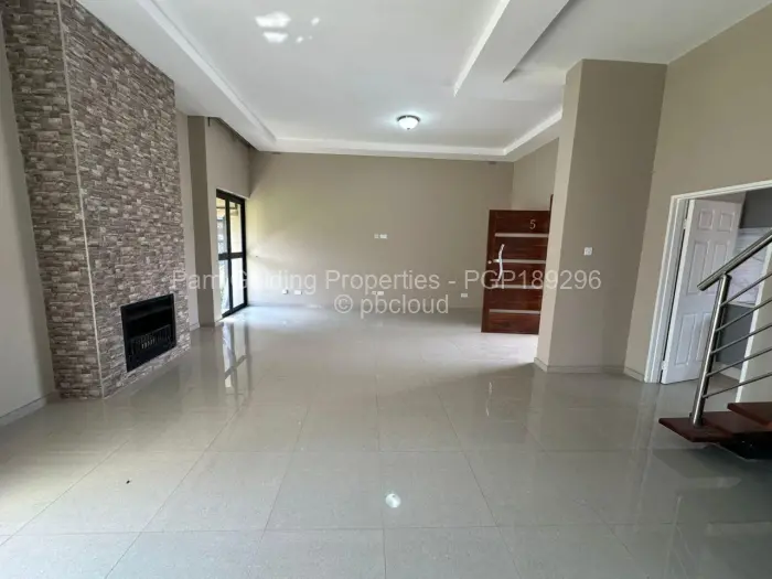 Townhouse/Complex/Cluster to Rent in Sentosa, Harare