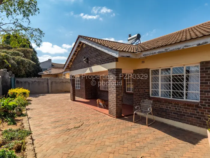 4 Bedroom House for Sale in Zimre Park, Harare
