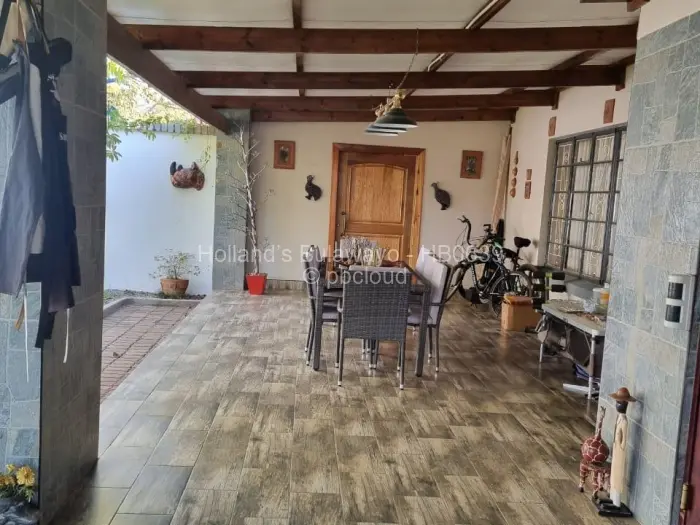 3 Bedroom House for Sale in Hillcrest, Bulawayo