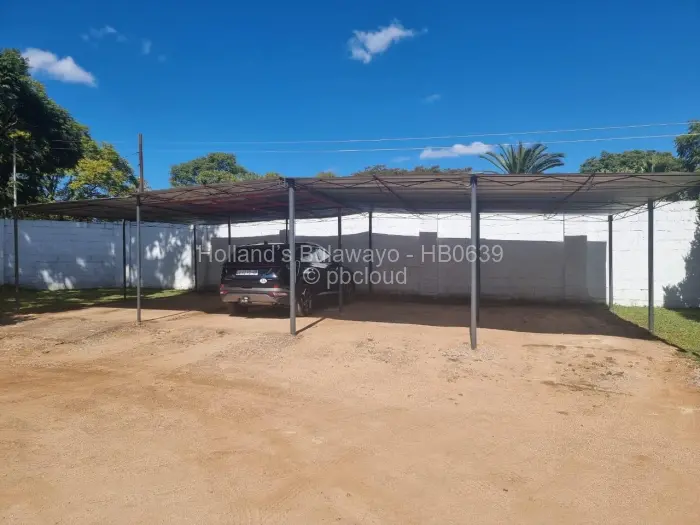 3 Bedroom House for Sale in Hillcrest, Bulawayo