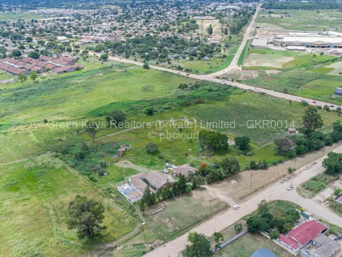 Commercial Stand for Sale in Chitungwiza, Chitungwiza