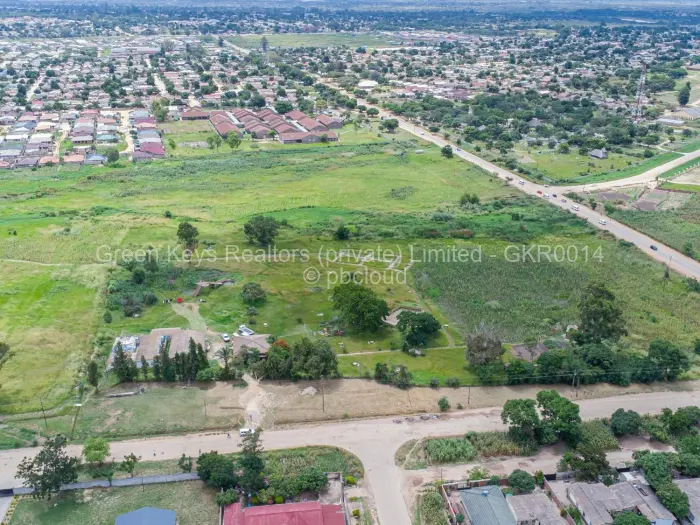 Commercial Stand for Sale in Chitungwiza, Chitungwiza