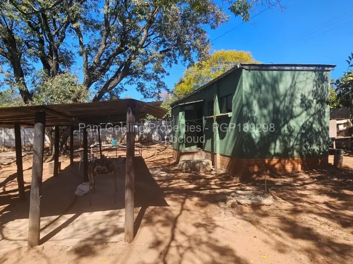 4 Bedroom House to Rent in Burnside, Bulawayo