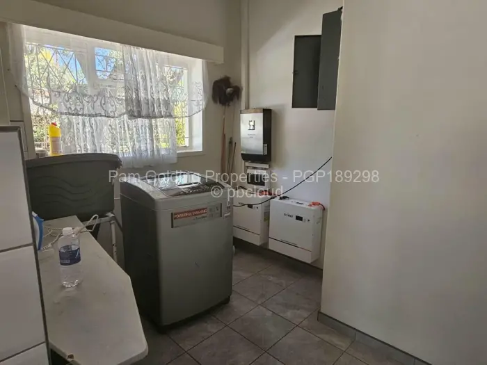 4 Bedroom House to Rent in Burnside, Bulawayo