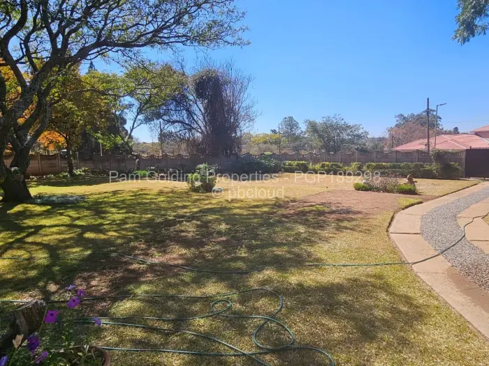 4 Bedroom House to Rent in Burnside, Bulawayo