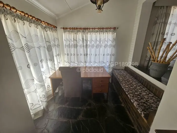 4 Bedroom House to Rent in Burnside, Bulawayo
