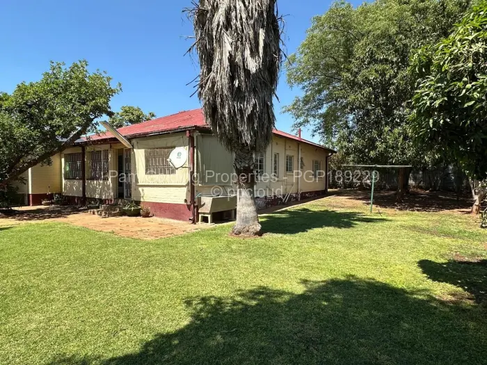 3 Bedroom House for Sale in Famona, Bulawayo