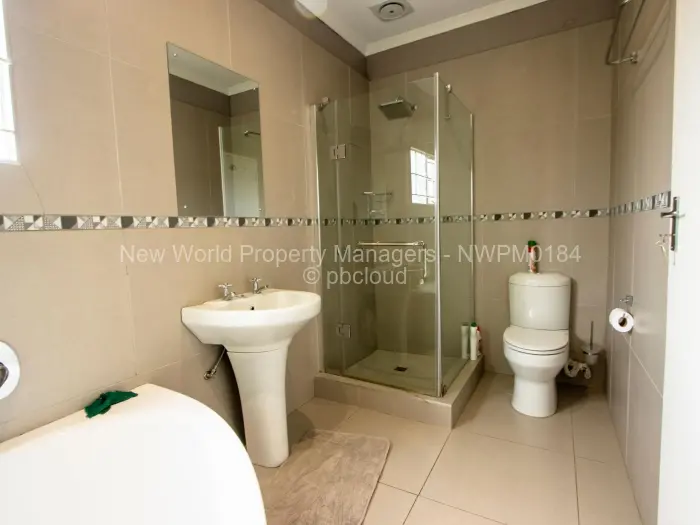4 Bedroom House for Sale in Nyanga, Nyanga