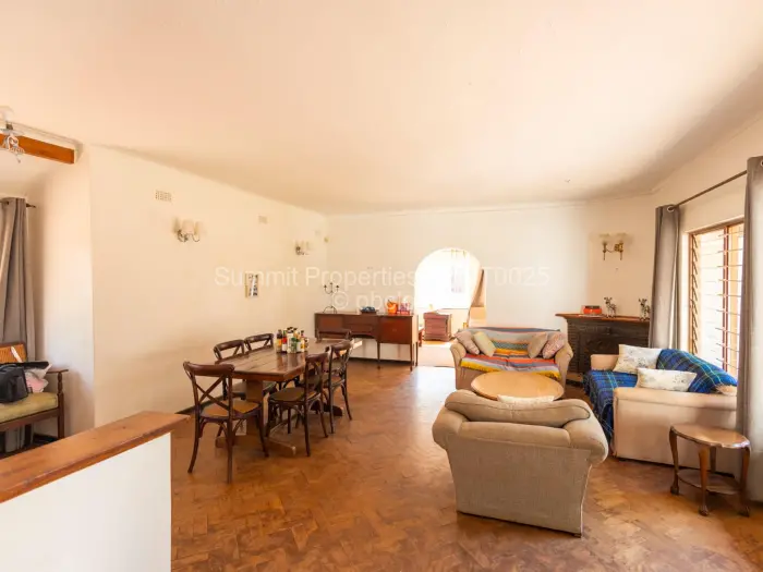 5 Bedroom House for Sale in Greendale, Harare