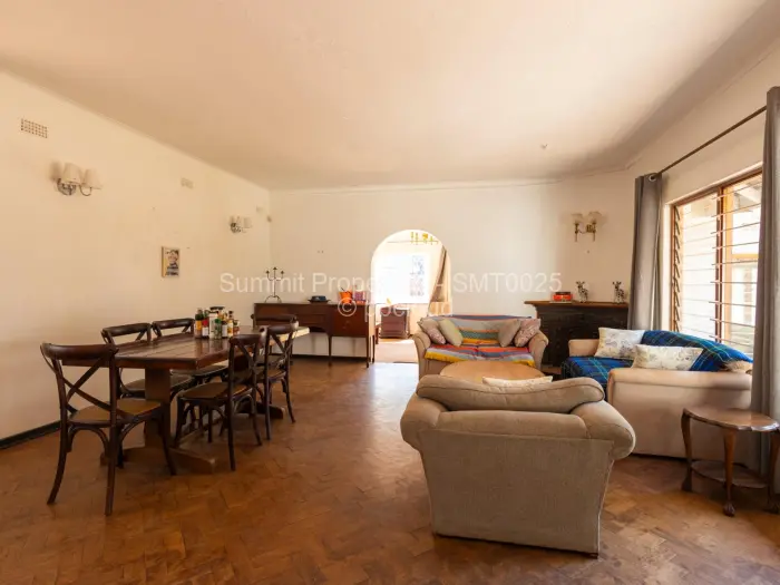 5 Bedroom House for Sale in Greendale, Harare