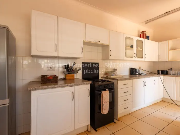 5 Bedroom House for Sale in Greendale, Harare