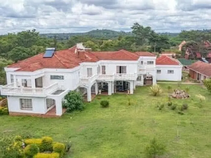 8 Bedroom House for Sale in Glen Lorne, Harare