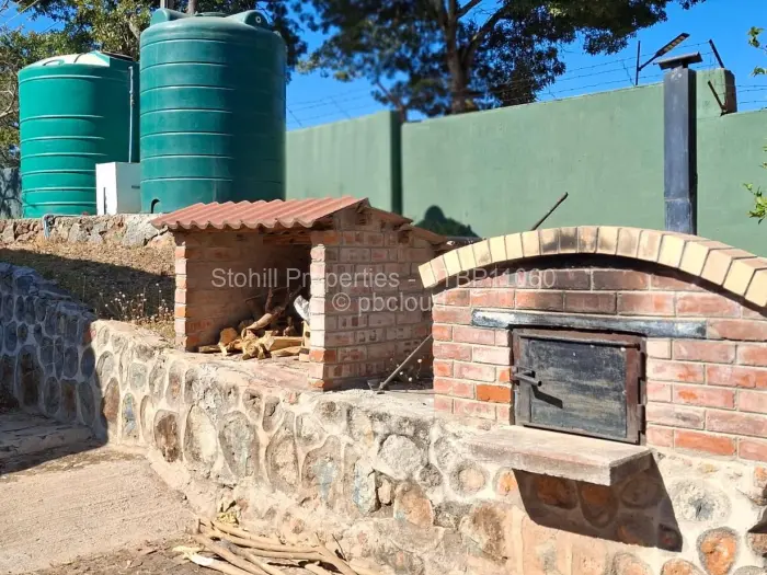 8 Bedroom House for Sale in Glen Lorne, Harare