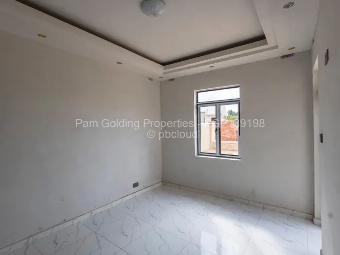 Townhouse/Complex/Cluster for Sale in Arlington, Harare