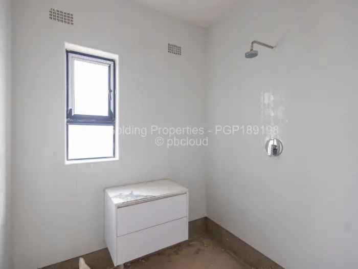 Townhouse/Complex/Cluster for Sale in Arlington, Harare
