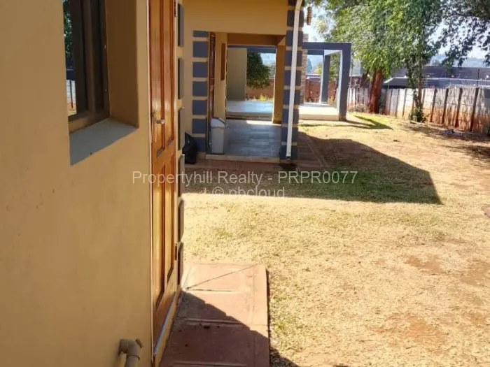 Townhouse/Cluster to Rent in Rolf Valley, Harare