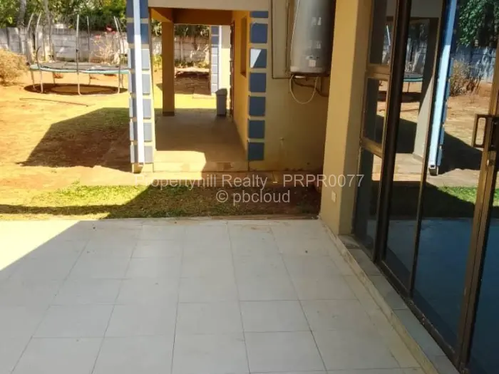 Townhouse/Cluster to Rent in Rolf Valley, Harare