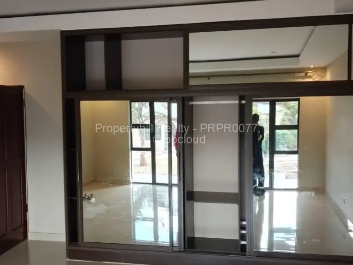 Townhouse/Cluster to Rent in Rolf Valley, Harare