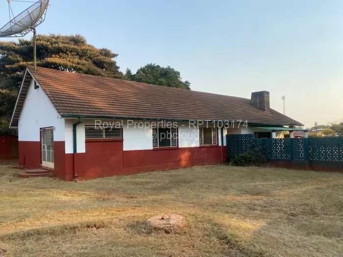 4 Bedroom House to Rent in Greendale