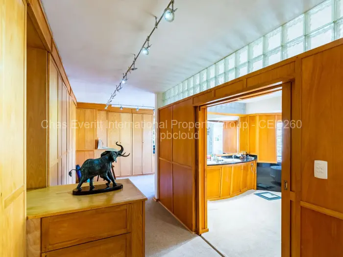 5 Bedroom House for Sale in Helensvale, Harare