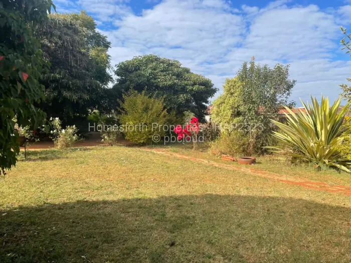 3 Bedroom Cottage/Garden Flat for Sale in Mount Pleasant Heights, Harare
