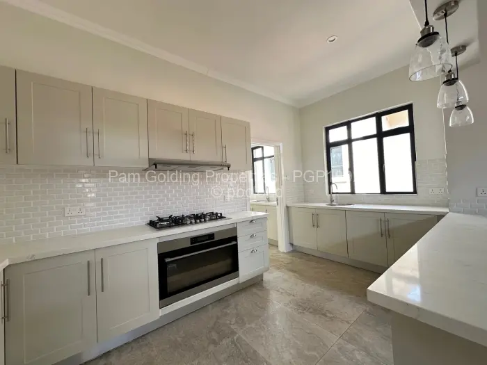 Townhouse/Complex/Cluster to Rent in Chisipite