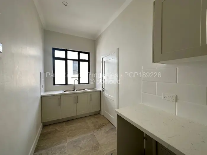 Townhouse/Complex/Cluster to Rent in Chisipite