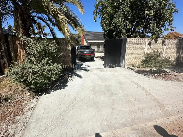 3 Bedroom House to Rent in Sunridge, Harare