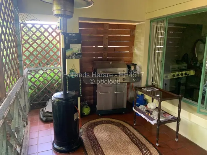 Townhouse/Complex/Cluster to Rent in Borrowdale Brooke