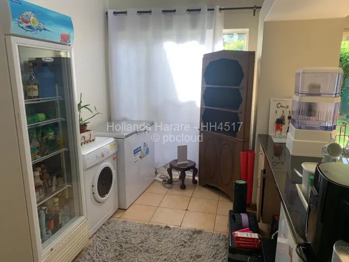 Townhouse/Complex/Cluster to Rent in Borrowdale Brooke
